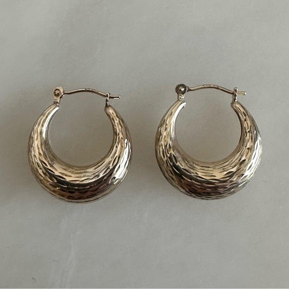 10k Solid Gold Hollowed Hammered Hoop Earrings - Picture 11 of 15